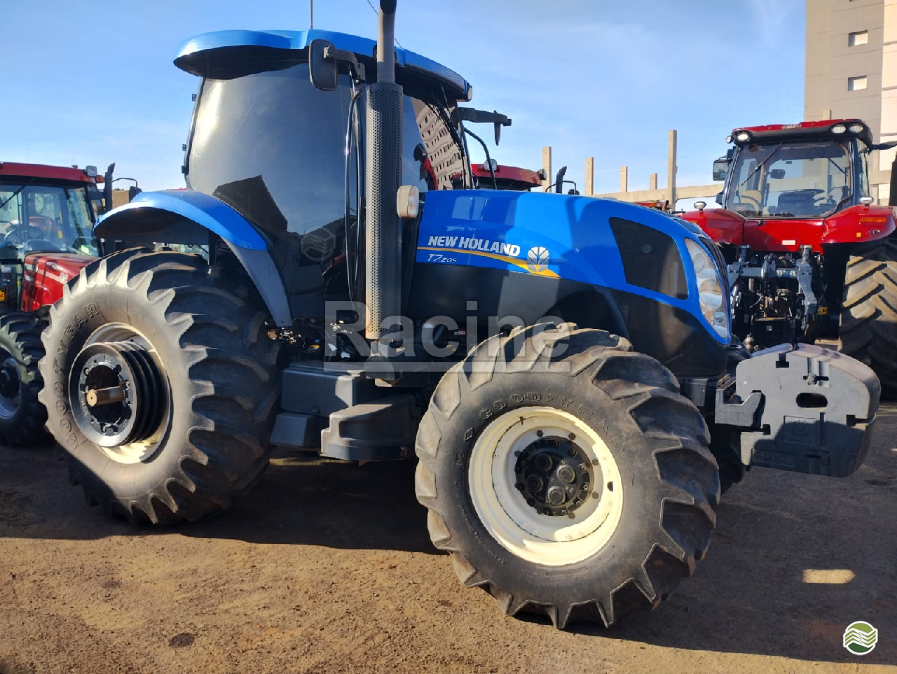 TRATOR NEW HOLLAND NEW T7 205 Tração 4x4 Racine Tratores - Case JAU SÃO PAULO SP